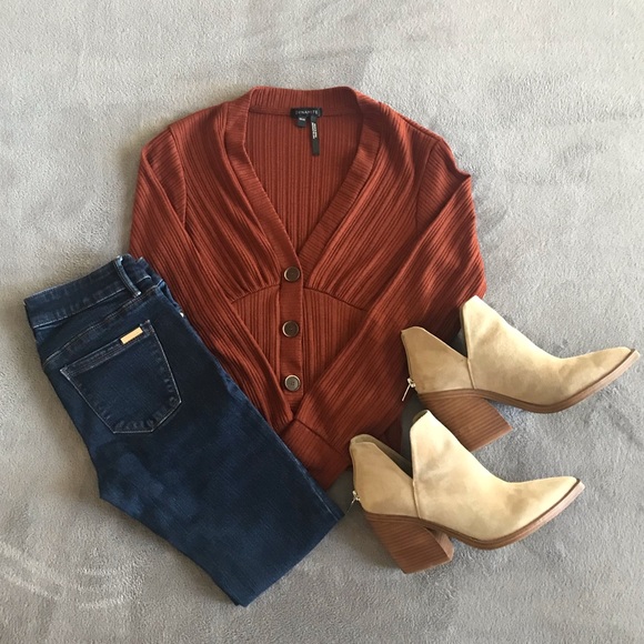 Dynamite Sweater - Picture 3 of 6